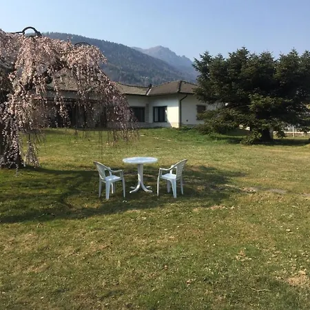 Hébergement de vacances Paradiso Sul Calceranica al Lago
