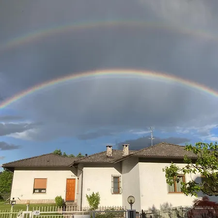 Paradiso Sul Hébergement de vacances Calceranica al Lago